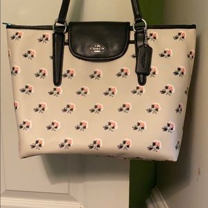 Coach | Taxi Bramble Rose Floral Leather Tote